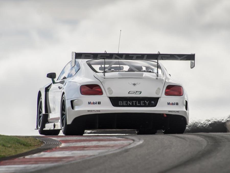  Bentley Continental GT3 2013 года  (фото 16 из 33)